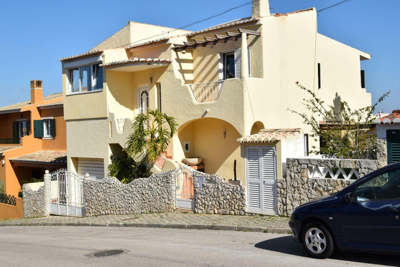 Family House Hotel Lagos Exterior photo