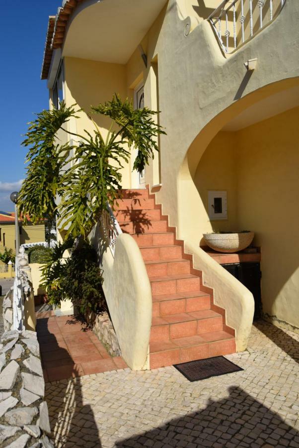 Family House Hotel Lagos Exterior photo